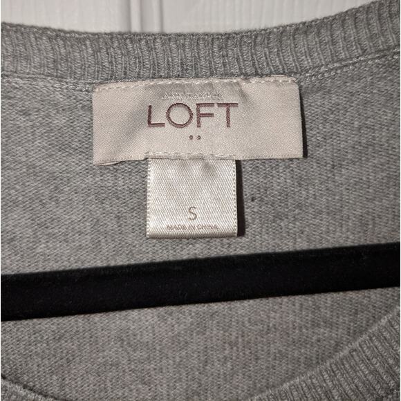 Ann Taylor Loft Gray Button Down Black Sequined Bows Cardigan S - Picture 4 of 12